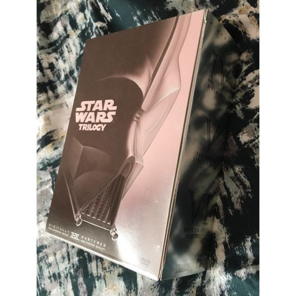 Star Wars Trilogy DVD boxset - Picture 2 of 10